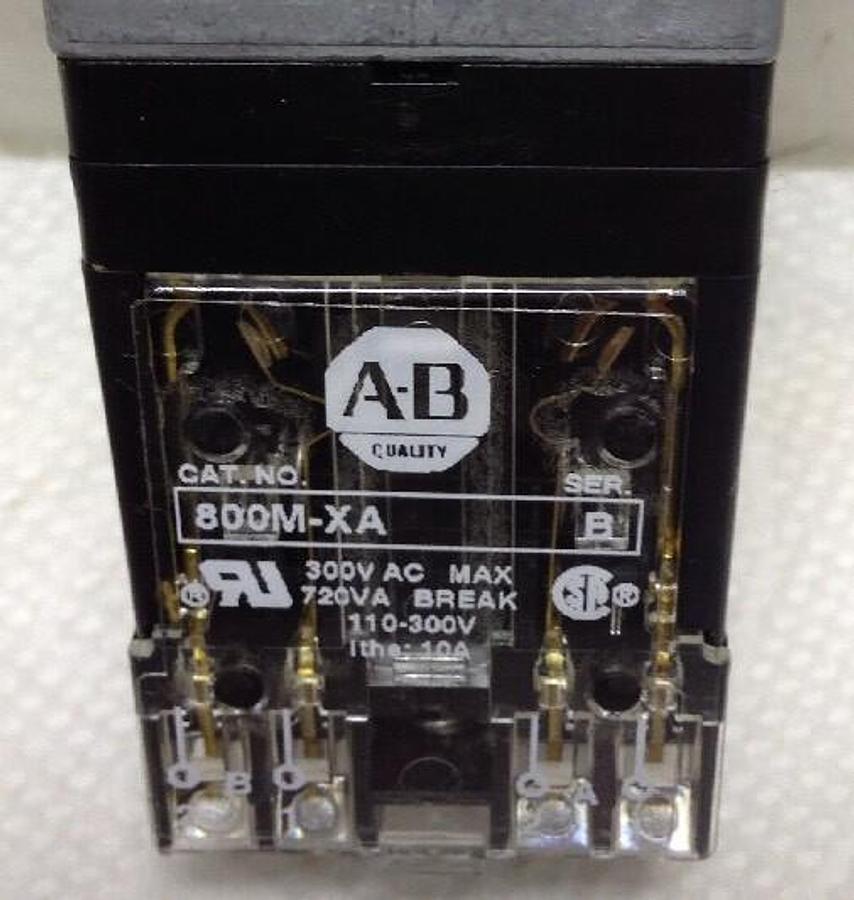 Allen-Bradley,800MR-JH2BLA,3-POS Maintained Selector Switch Black Knob