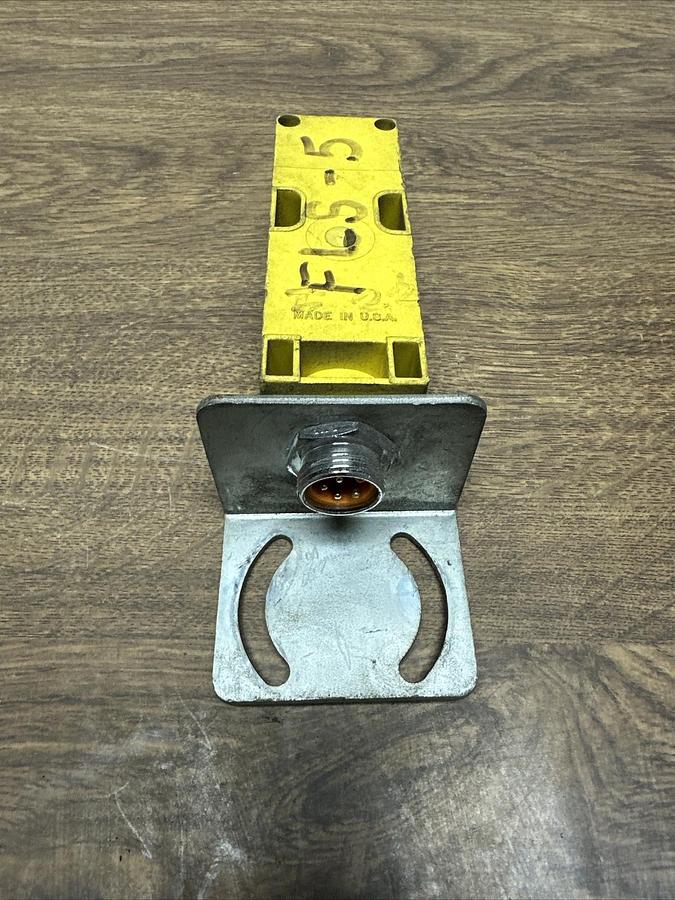 Used Banner,LVAG1-A-LM5-14,Multi Beam