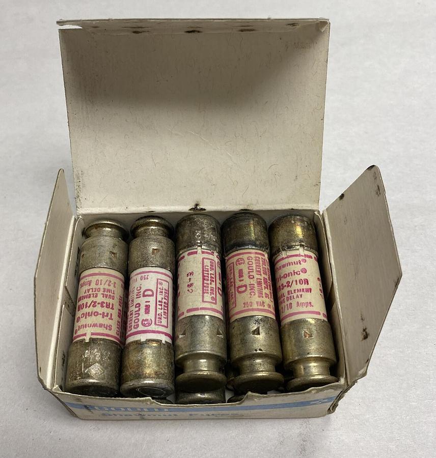 Gould Shawmut,TR3-2/10R,Fuse Lot Of 10 NOS