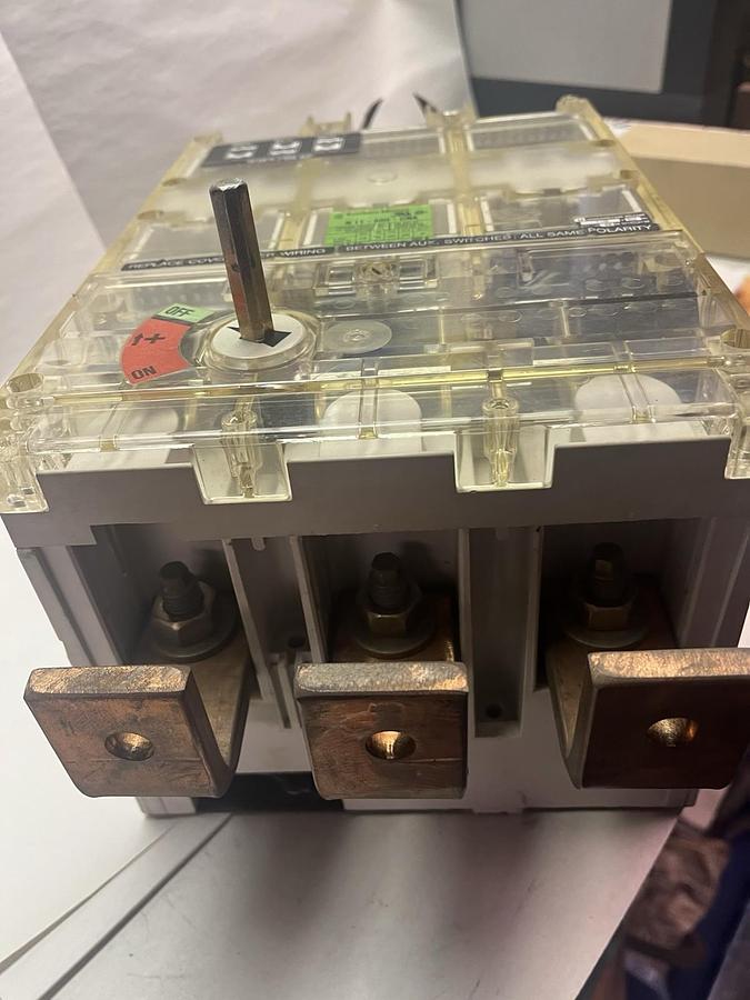 Used KLOCKNER-MOELLER,N11-600-CNA,CIRCUIT BREAKER 600A 600V