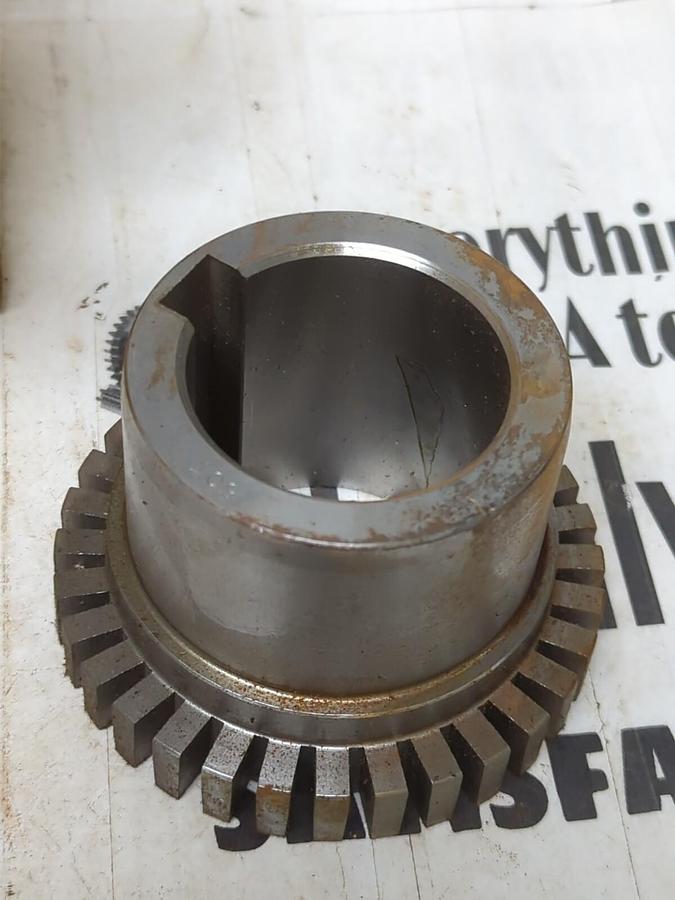 FALK,704621,50T HUB BORE 1.875  KW 1/2X1/4 NOS