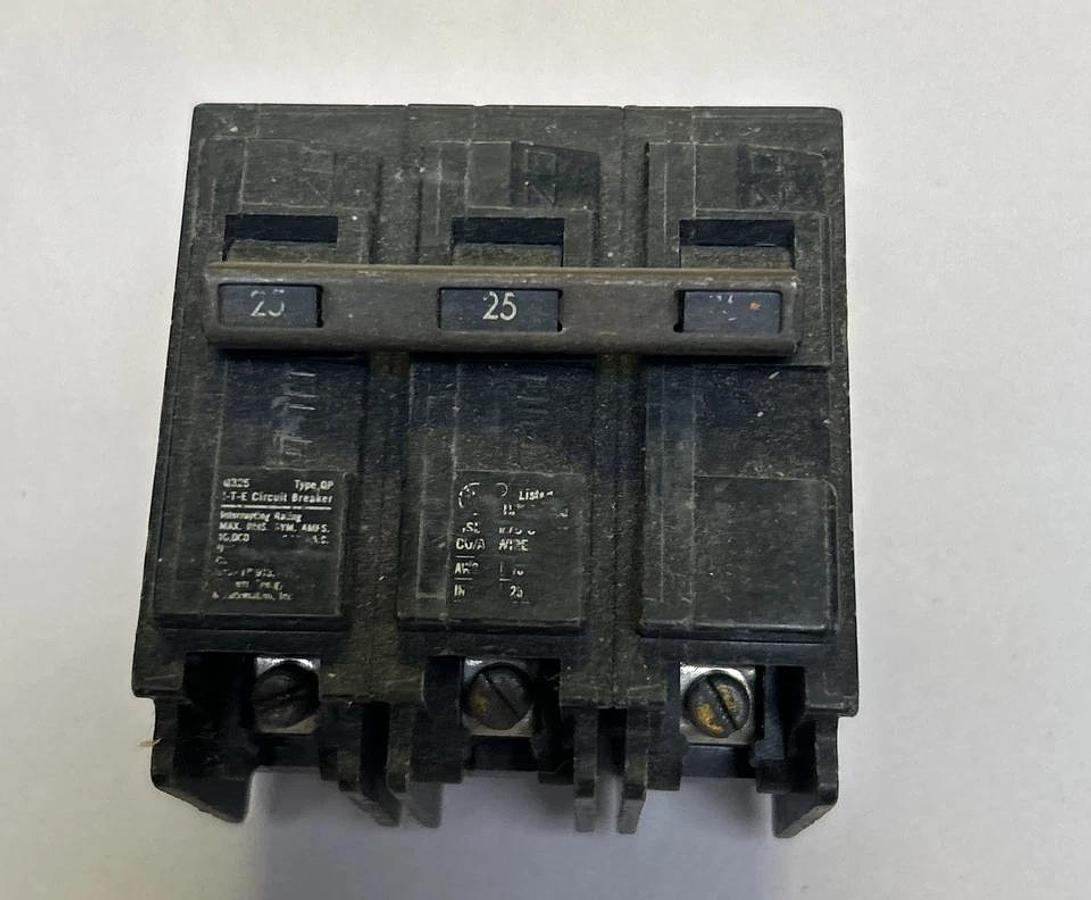 Used ITE,QP325,CIRCUIT BREAKER 25A 120/240V 3P