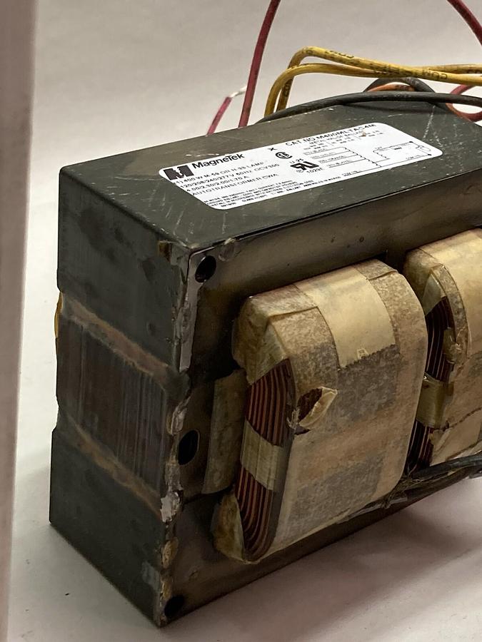 Used MagneTek,S400MLTAC4M-500K,Lamp Replacement Kit 400W