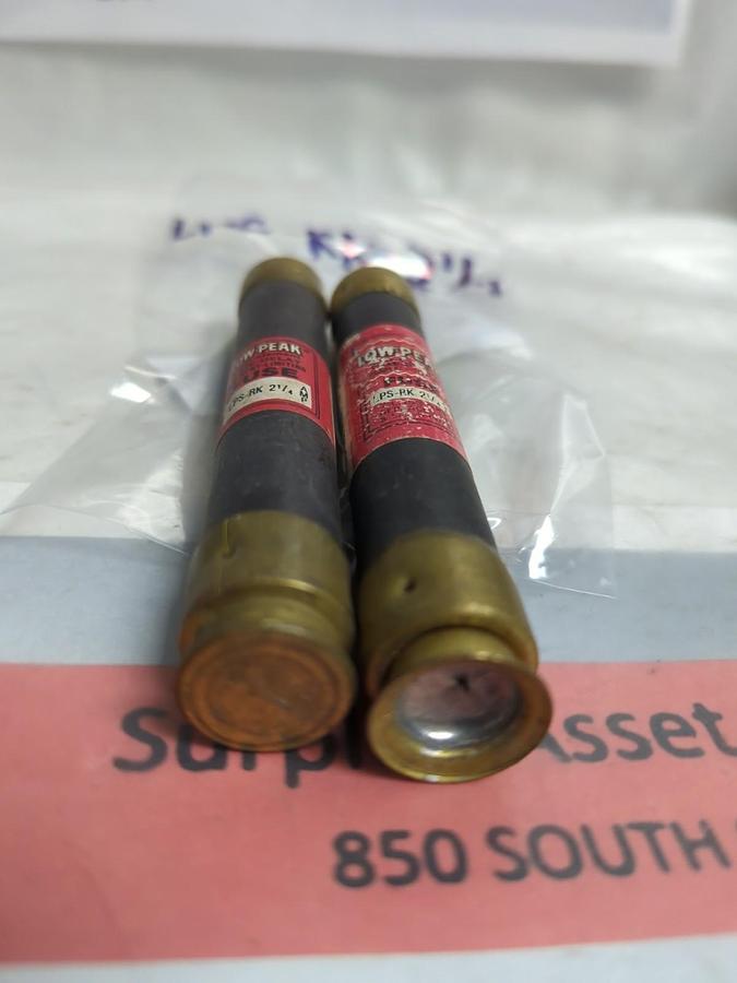 Used COOPER BUSSMANN,LPS-RK-2-1/4,LOW-PEAK 2-1/4 AMP FUSE LOT OF 2 PRE-OWNED