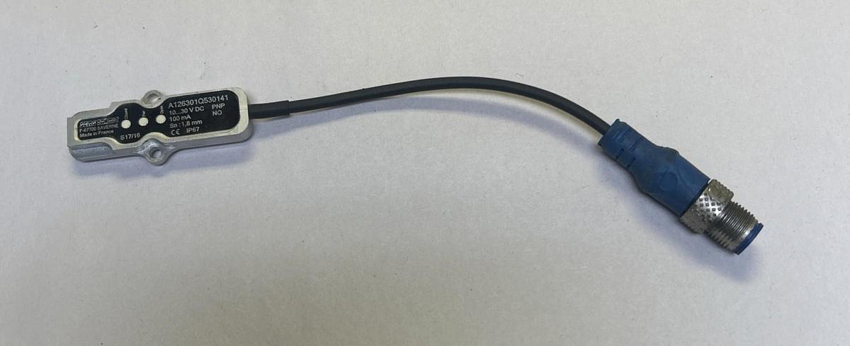 Used SENSTRON,A126301Q530141,INDUCTIVE PROXIMITY SENSOR