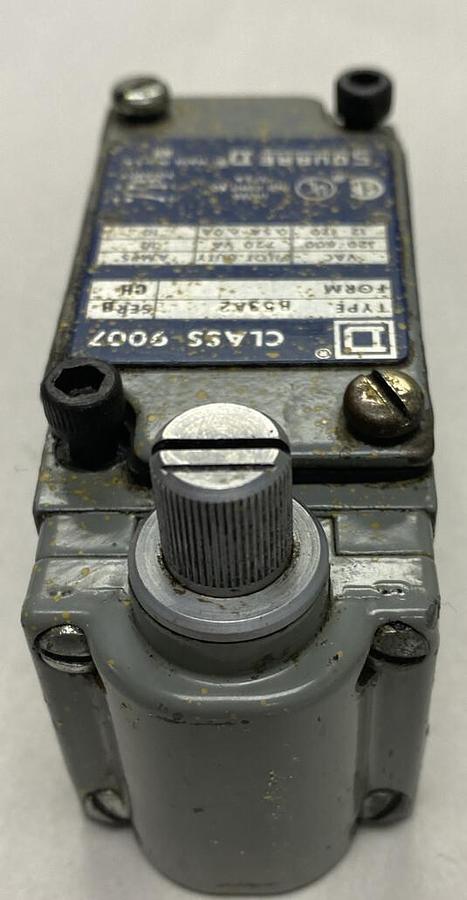 Used Square D,Class 9007 B53A2,Series B Limit Switch