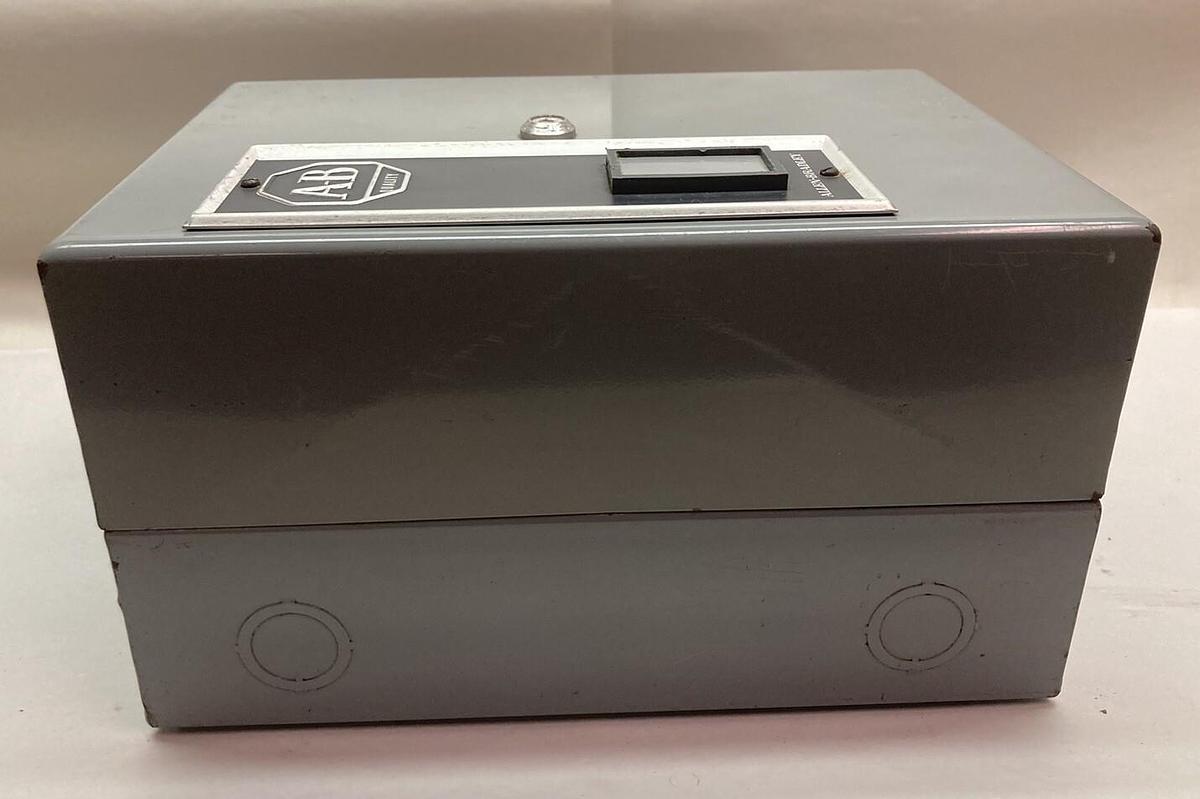 Allen-Bradley,592-BAV-16,3-Pole Overload Relay Enclosure Ser A