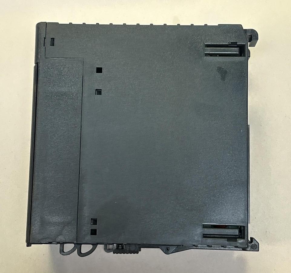 Used GE FANUC,IC695PSA040J,RX3I POWER SUPPLY 120/240VAC 125VDC 40WATTS