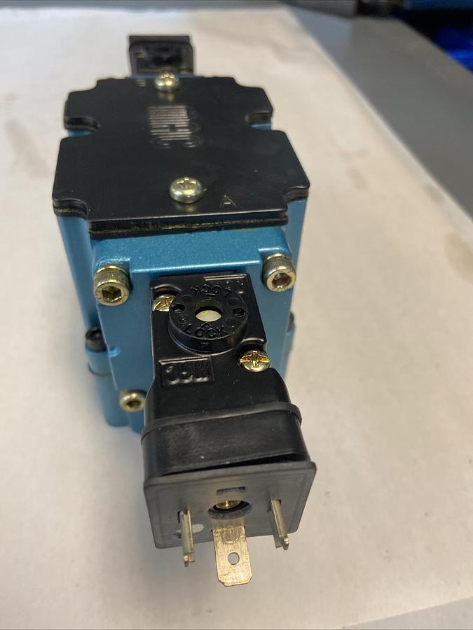 MAC,6552B-231-PM-111JC,Dual Solenoid Valve