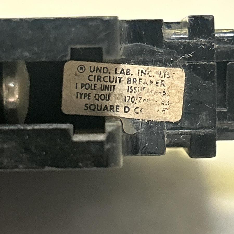 Used SQUARE D,QOU120,CIRCUIT BREAKER 20A 120/240V 1P