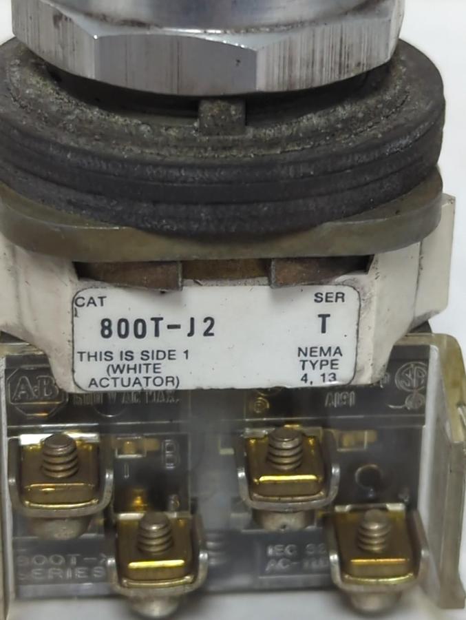 Used ALLEN BRADLEY,800T-J2,SELECTOR SWITCH SERIES T PRE-OWNED