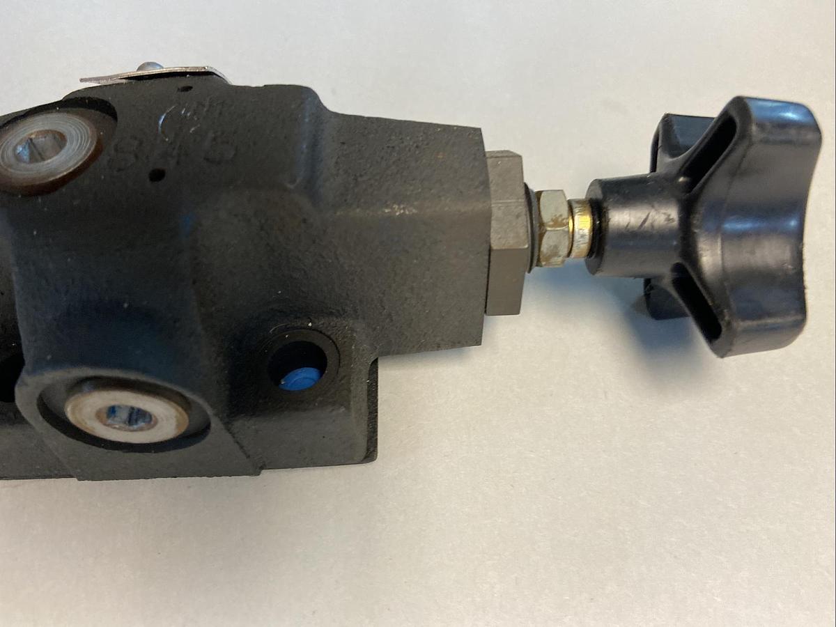 Vickers,CRG-02-FK-20,Relief Valve New No Box