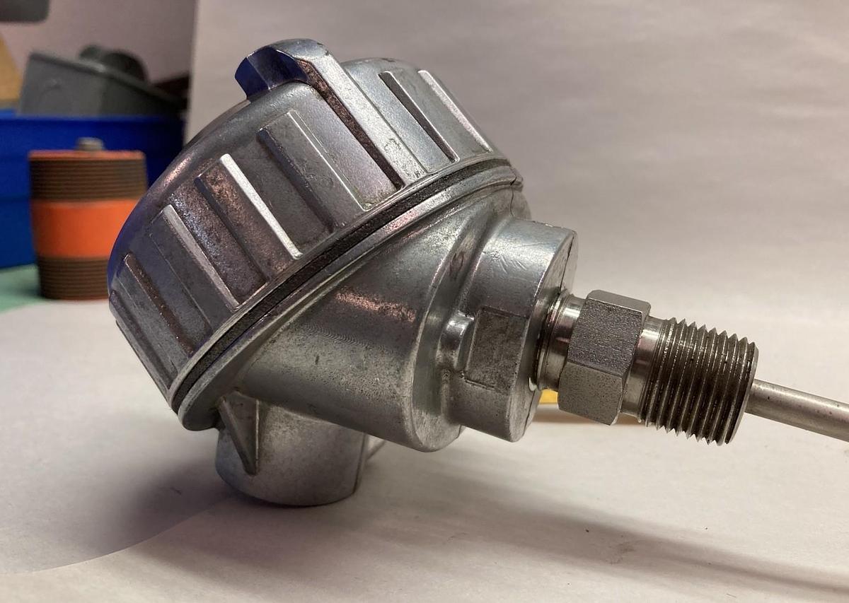 Used Pyromation,J48G-007-SL-8HN31,Thermocouple Head