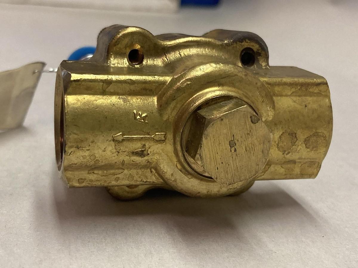 Used Dayton,2A198,Solenoid Valve BODY ONLY 150/350PSI