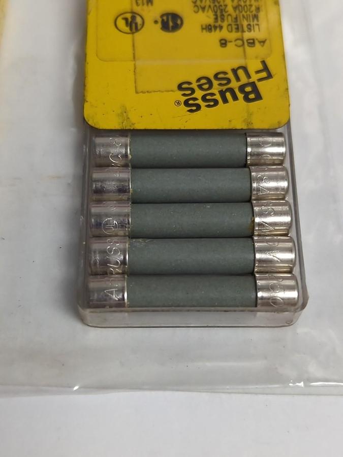 COOPER BUSSMANN,ABC-8,8 AMP FUSE LOT OF 10 NOS