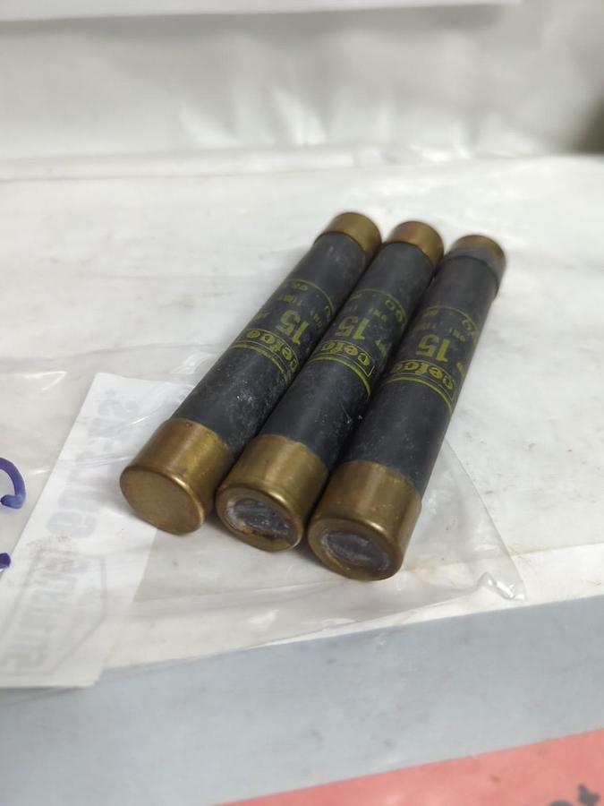 Used CEFCO,15,ONE-TIME 15 AMP FUSE LOT OF 3 PRE-OWNED