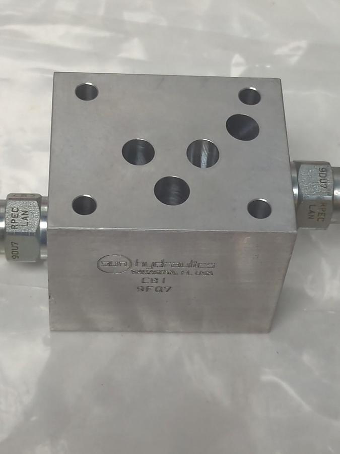 Used SUN HYDRAULICS,9FQ7,MANIFOLD VALVE PRE-OWNED