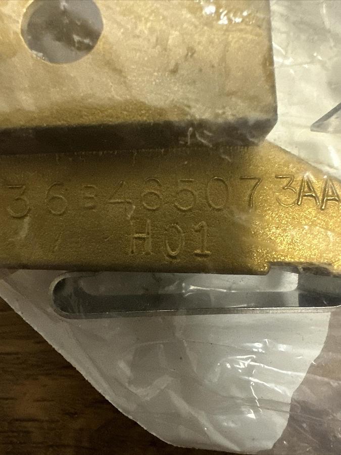 Used GE,36A161103AAG01,Brush Holder