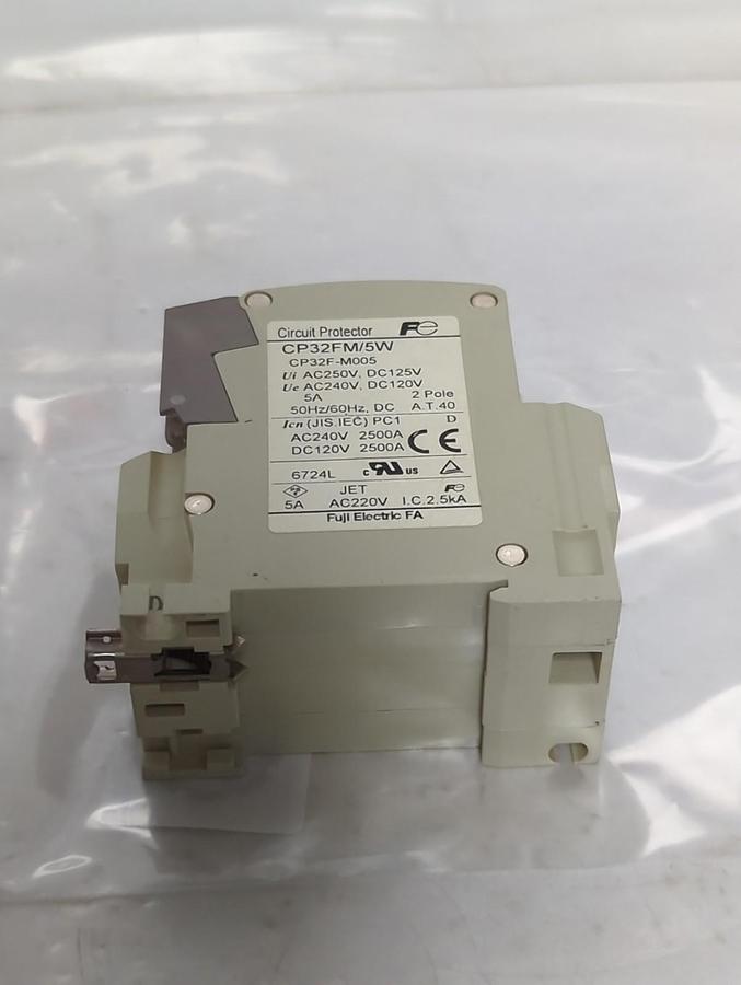 Used FUJI,CP32FM/5W,CIRCUIT BREAKER 5 AMP PRE-OWNED