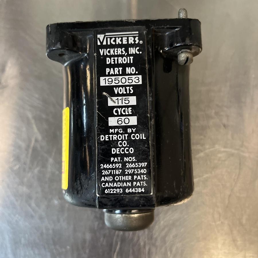 Used VICKERS DECCO,195053,OIL IMMERSED SOLENOID 115V 60Hz