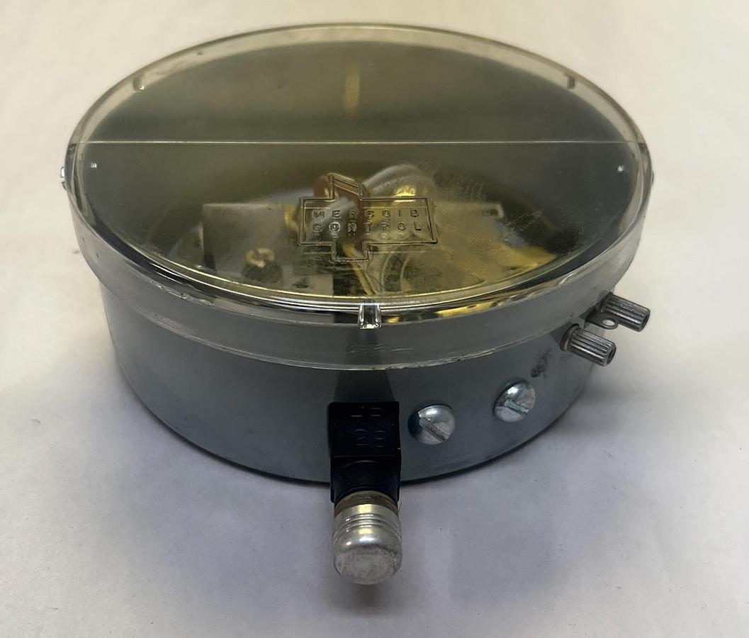 Used MERCOID,DA-21-3-12S,PRESSURE SWITCH