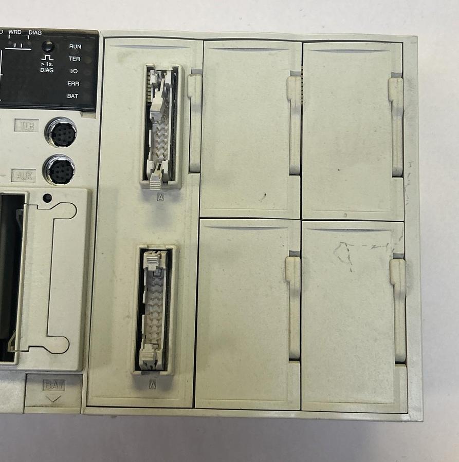 Used SCHNEIDER ELECTRIC,TSX3722101,MICRO MODICON BASE MODULE