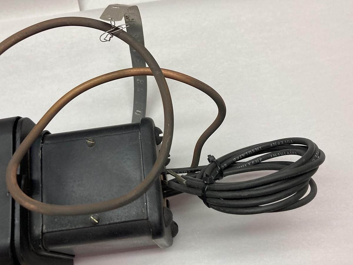 General Electric,12TBB11B105030,Temperature Relay 100-110 Temp