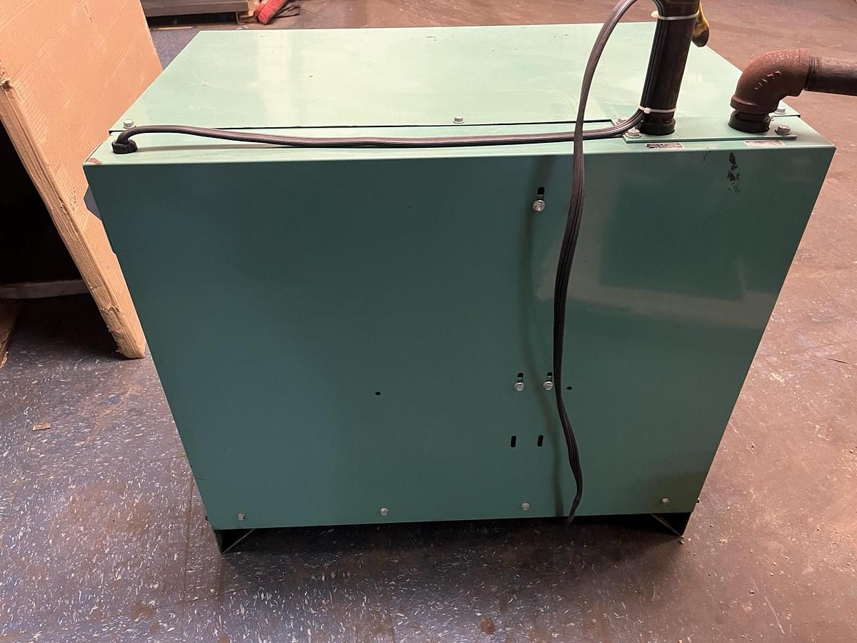 Used SPEEDAIRE,5Z657E,REFRIGERATED AIR COMPRESSOR DRYER 1PH 115V 1/2HP 36.8SCFM R-22