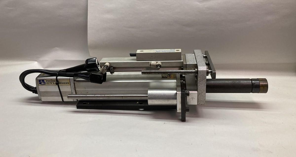 Used IAI,RCP2-RGD4C-I-42P-10-150-P1-R10,Actuator Cylinder