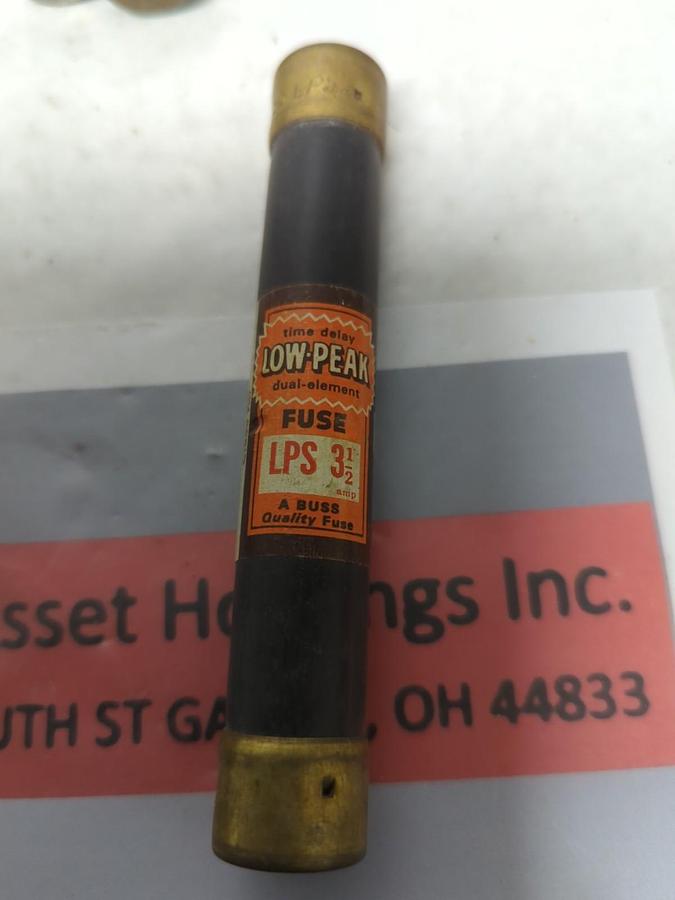 Used MISCELLANEOUS,3-1/2 AMP,FUSES LOT OF 14 PRE-OWNED