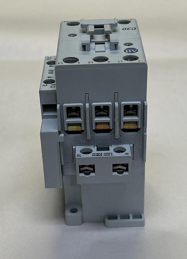 Used ALLEN BRADLEY,100-C30*00,CONTACTOR