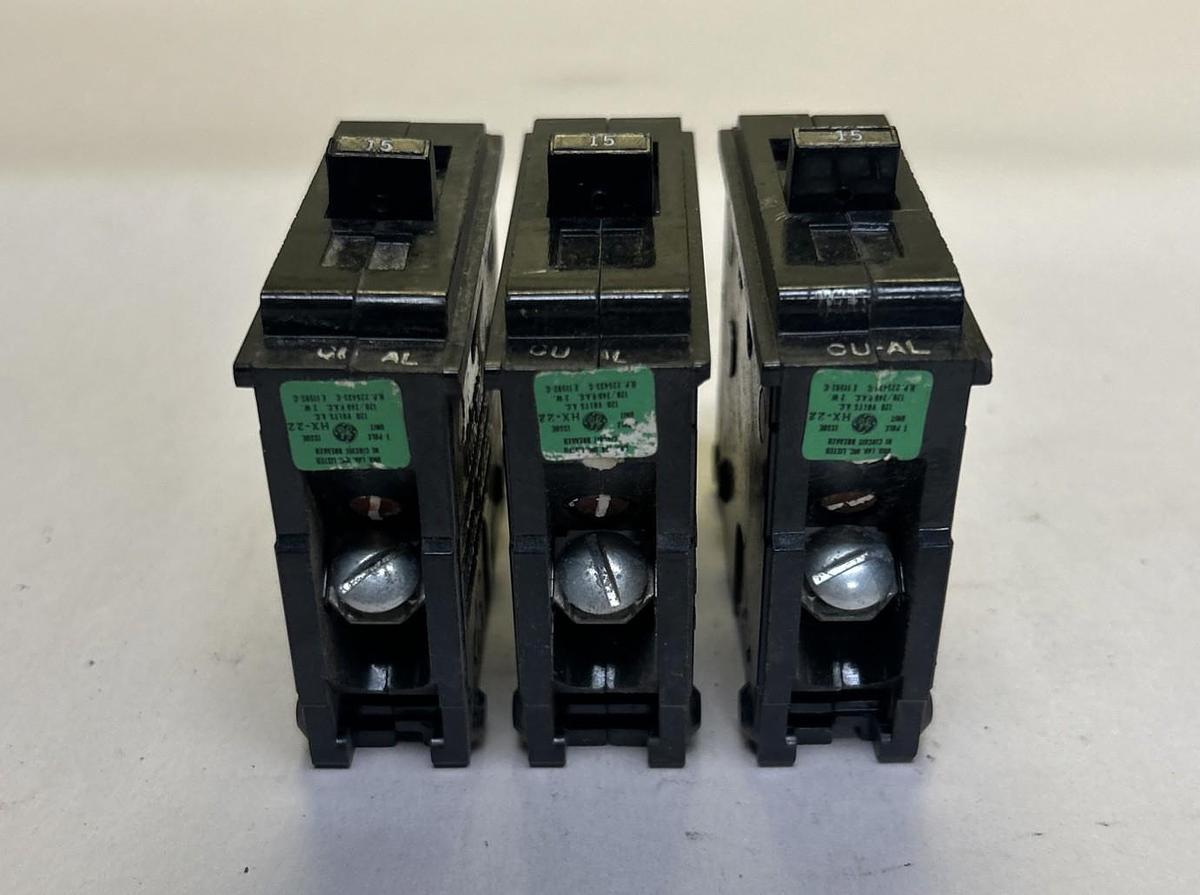 Used GENERAL ELECTRIC,TQL115,CIRCUIT BREAKER 15A 120/240V 1P LOT OF 3