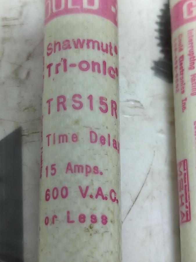 GOULD SHAWMUT,TRS15R,TRI-ONIC FUSE 15 AMP 600 VAC LOT OF 2 NOS