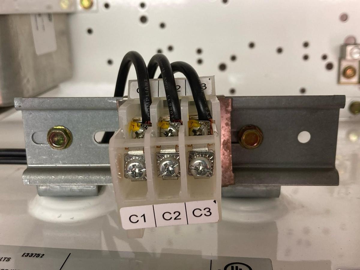 Used GE,E33752,Evolution PFC CAP MCC Bucket 60Hz 480V 10kVAR