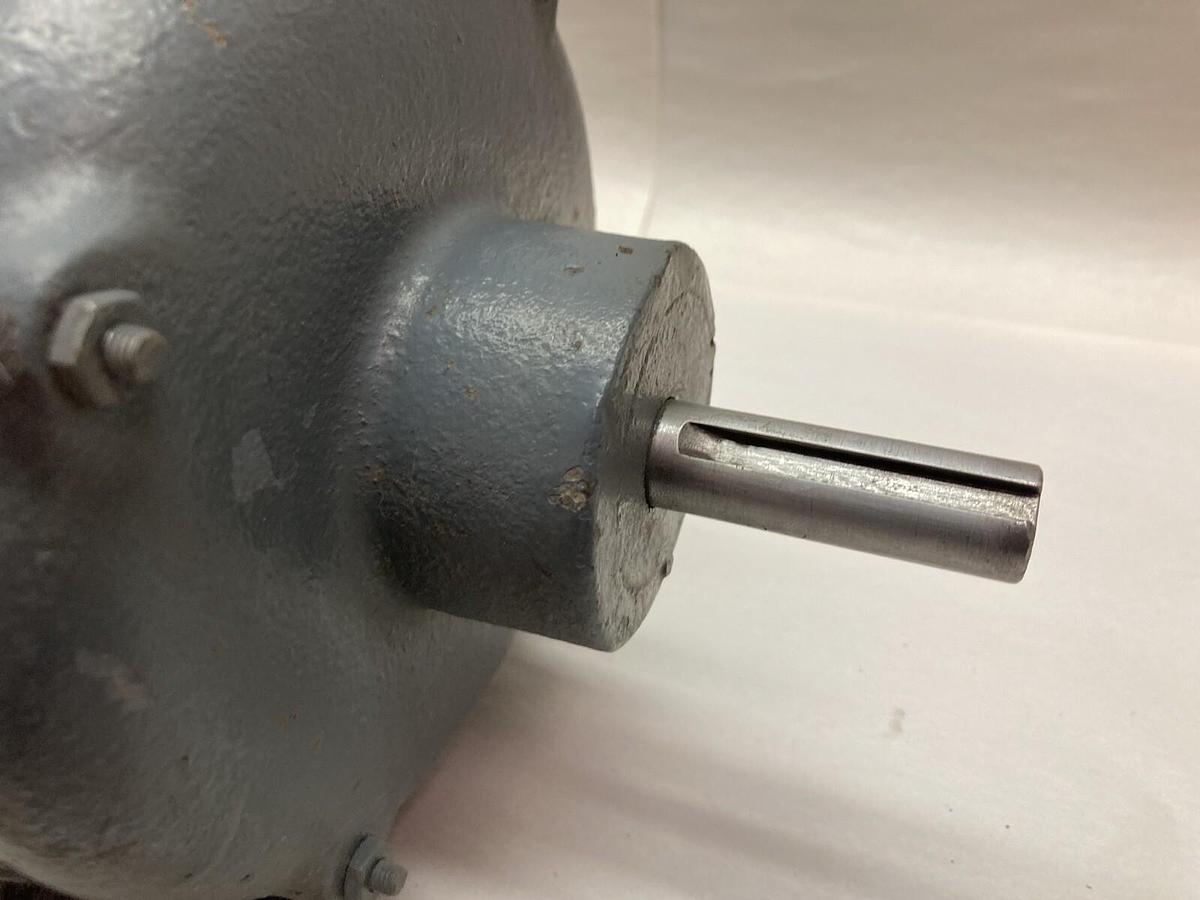 Used General Electric,5BC46AB1611A,Tachometer Generator 1000rpm 100v