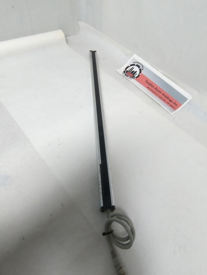 Used SUNX,SF2-NA14P-PN,SAFETY LIGHT CURTAIN EMMITTER 520MM HIGHT OF DEFINED AREA