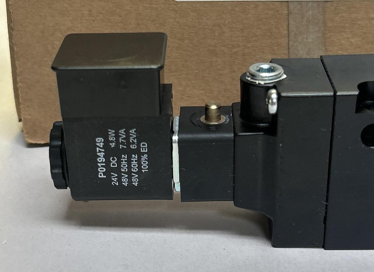 PARKER,B5V2ADB49C,SOLENOID VALVE NOS