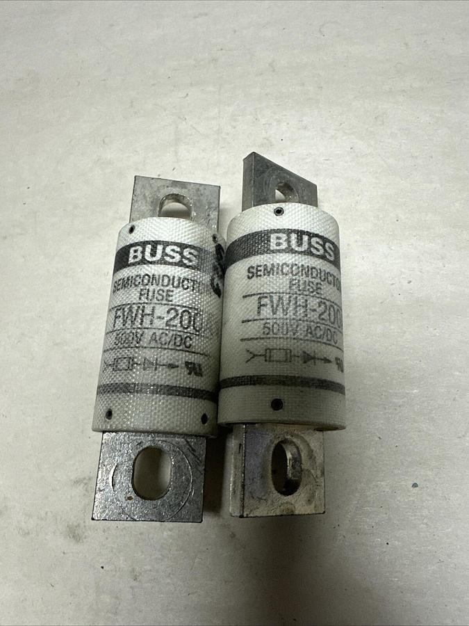 Used Buss,FWH-200A,500V Semi-Conductor Fuse LOT of 2