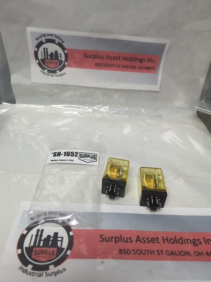 Used IDEC,RR2P-UL,GENERAL PURPOSE RELAY AC120V 50/60HZ LOT OF 2 PRE-OWNED