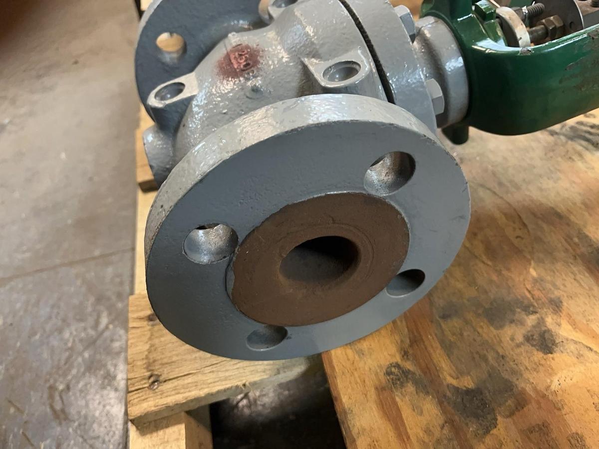 FISHER,667,SIZE 34 PNEUMATIC ACTUATOR VALVE 1-1/2" 250B