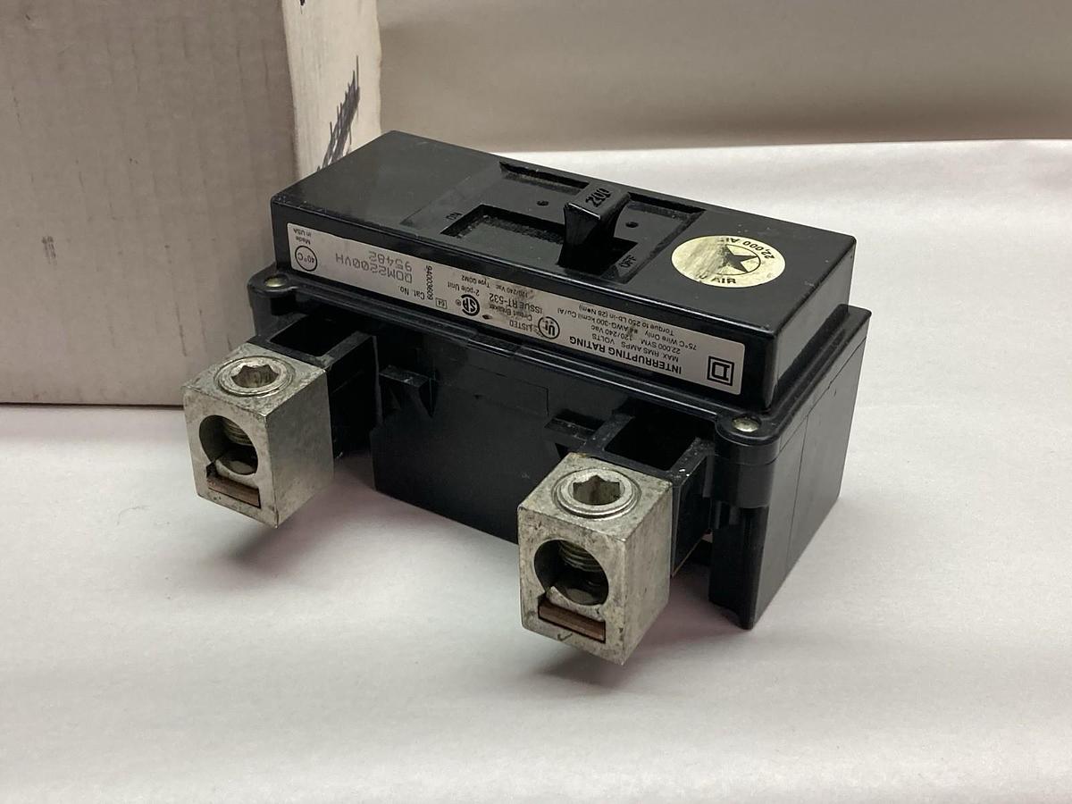 Used Square D,QOM2200VH,2-Pole Main Breaker 200A 120/240V Type QOM2