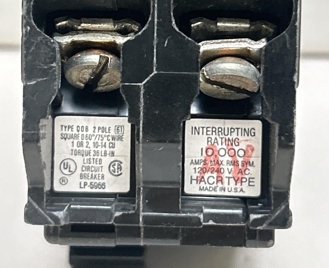 Used SQUARE D,QOB220,CIRCUIT BREAKER 20A 120/240V 2P LOT OF 6