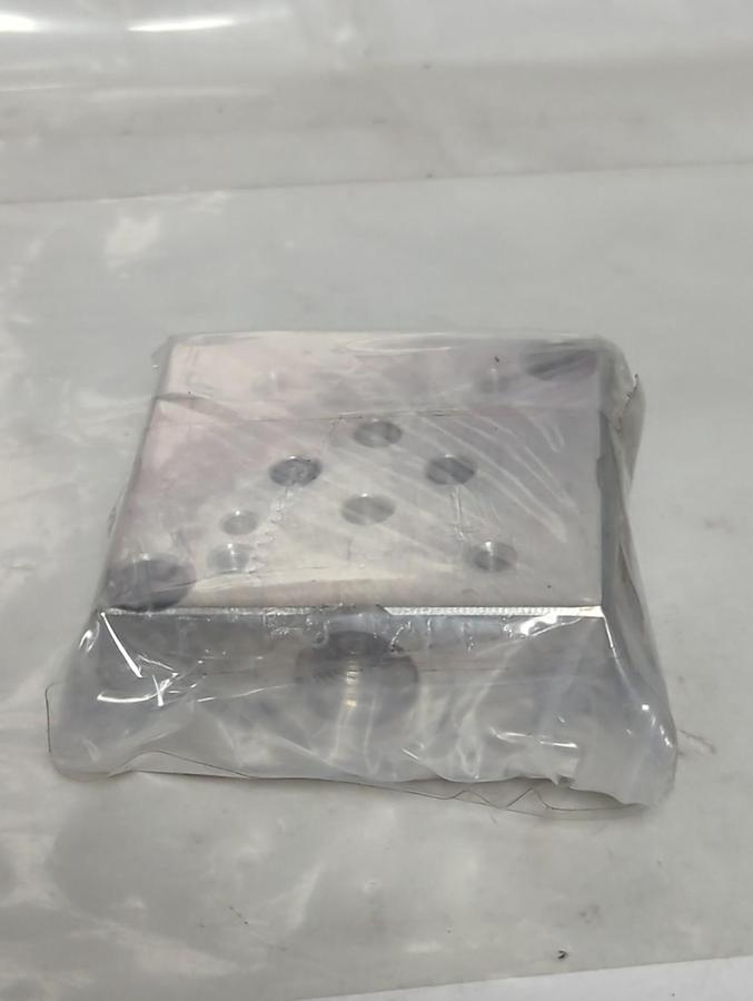 DAMAN,0693-A0035P565,HYDRAULIC VALVE SUB PLATE NOS