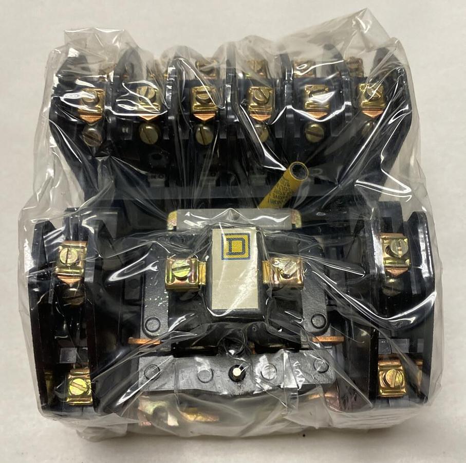 Square D,8501 H0-80,AC Relay Control Series D 15AMP Coil 110/120V 50/60HZ NOS