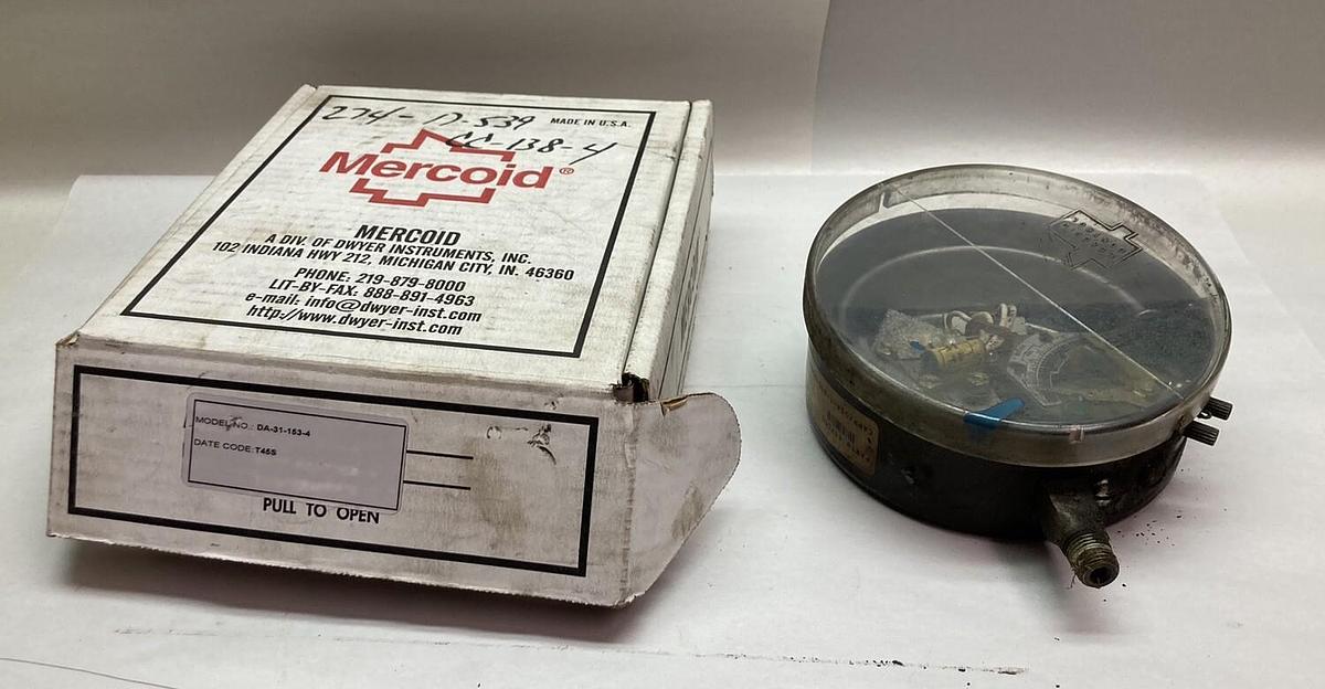 Used Mercoid,DA-31-153-4,Pressure Switch