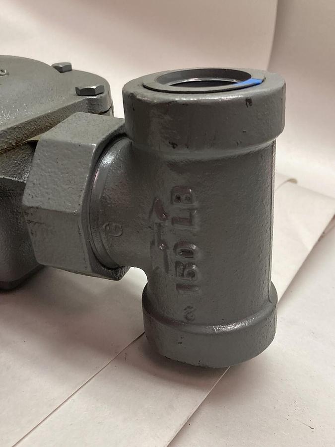 Fisher Controls,Y600,Pressure Reducing Regulator 1-2 1/2 PSI