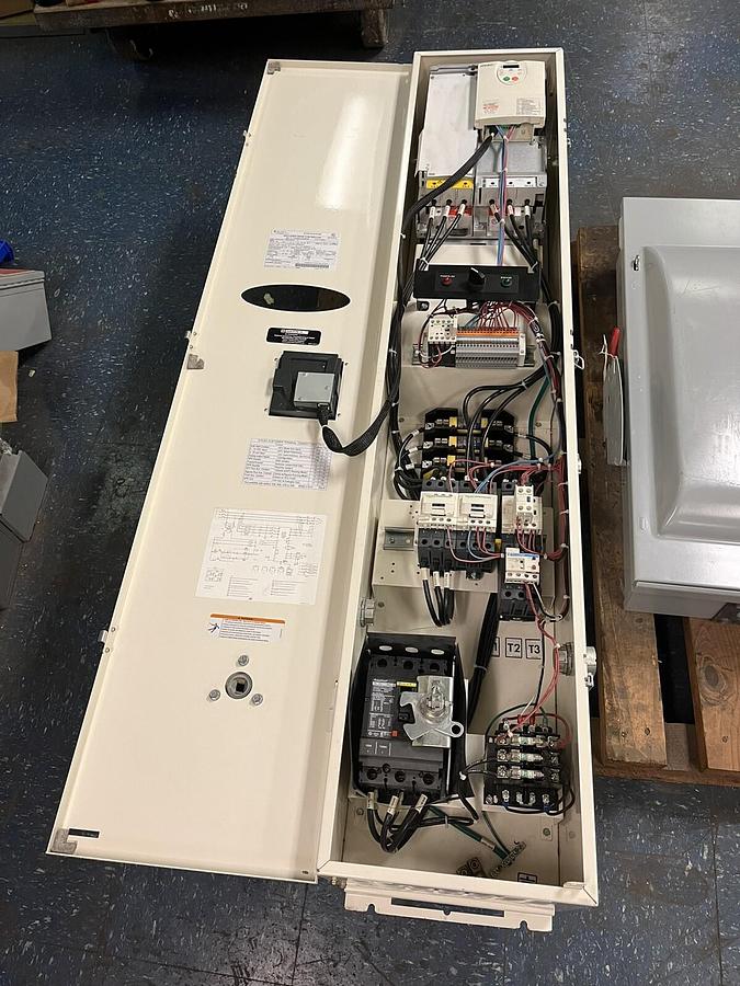 Used SQUARE D,ATV212 S-FLEX,DRIVE CONTROLLER 40 HP VFD CONVERTER ATV212HD30N4