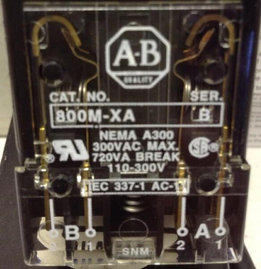 Allen-Bradley,800MR-PB16RA,Series D Small Round Red Lens Ill. Push Button