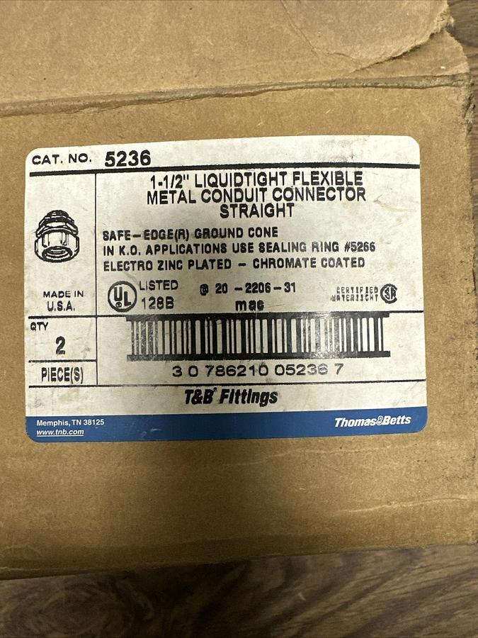 T&B,5236,1 1/2" Liquidtight Flexible Straight Connector Lot of 2