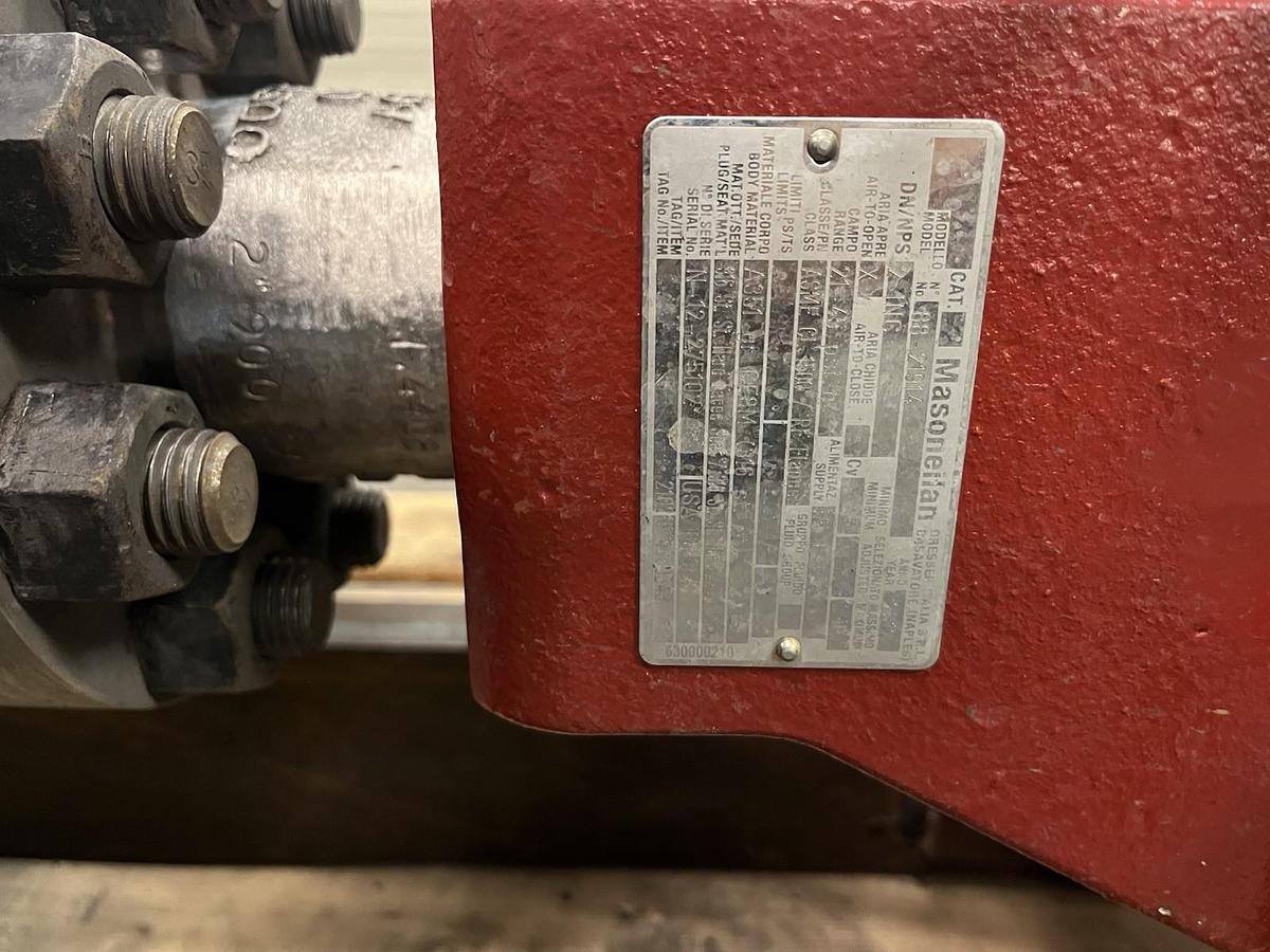 Used DRESSER MASONEILAN,88-21914,ACTUATOR CONTROL VALVE 2" 1500 CF8M